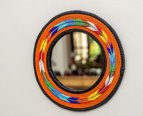 Porte-miroir perlé