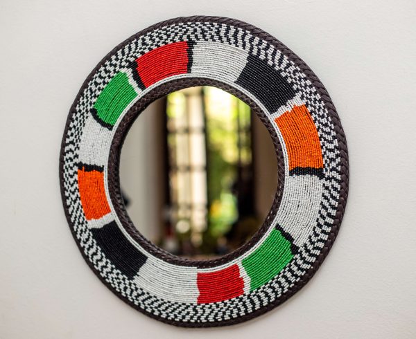 Porte-miroir perlé